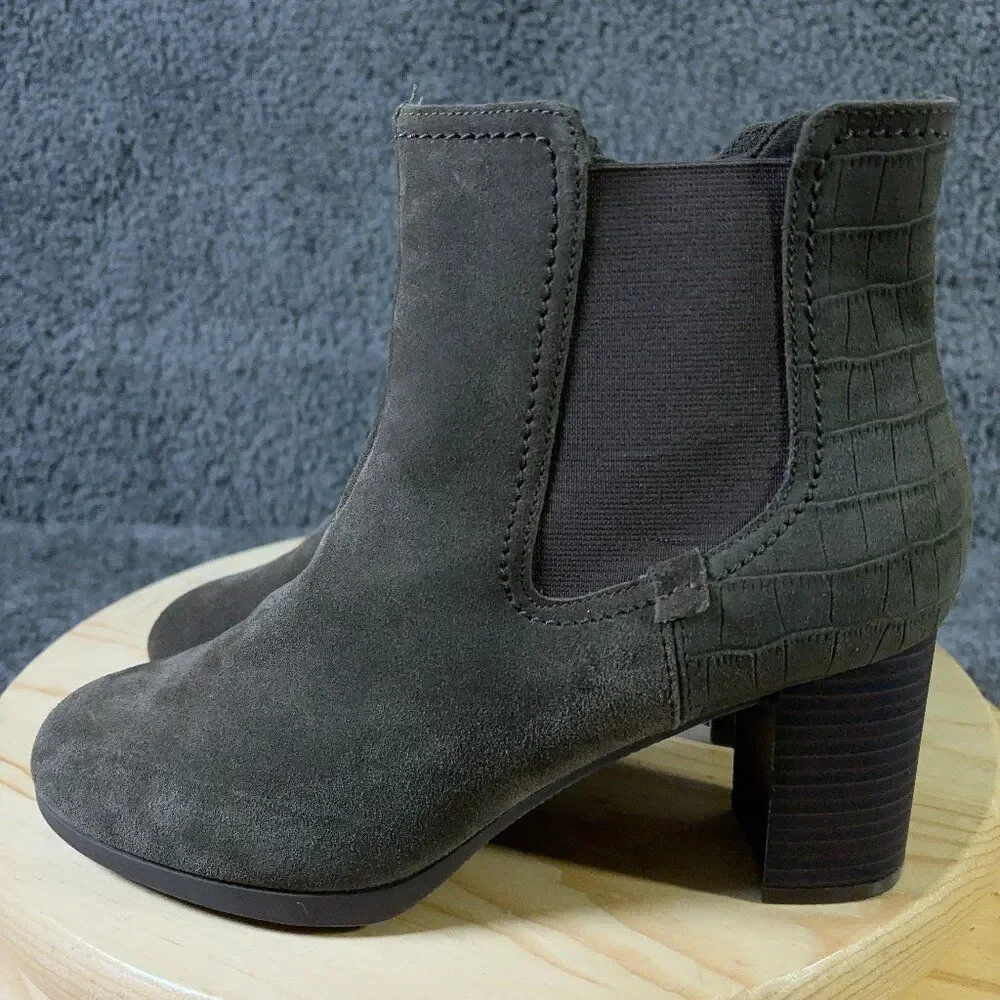 Clarks Ankle Boot Bayla Rose Womens Size 9 Suede Chelsea Size Zip Block Heel